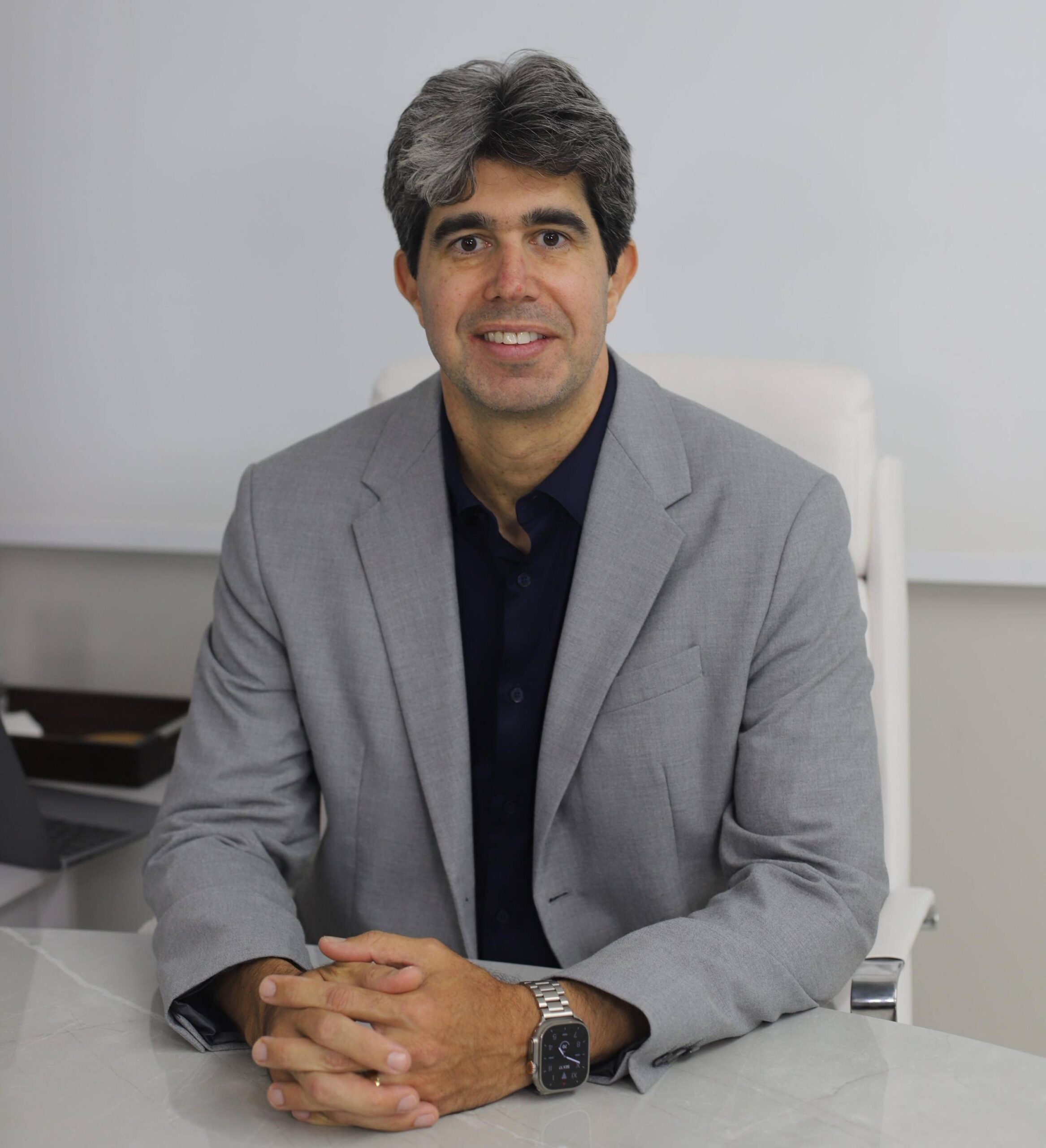 Dr. Thiago Chagas - Oftalmologista